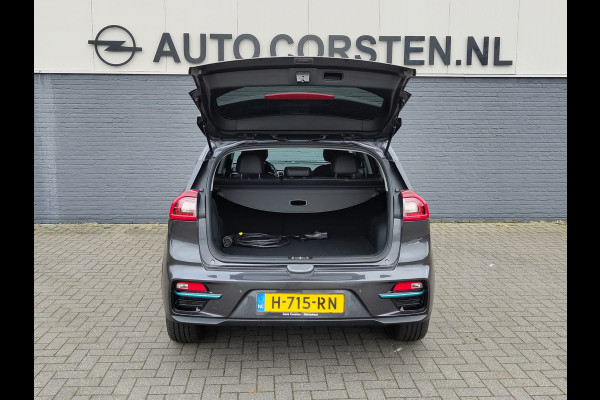 Kia e-Niro ExecutiveLine 64kWh Warmtepomp Leder Pdc Elek.Stoel+Memory Navi Ecc Camera Apple Carplay Android Auto Stoelverwarming+Koeling Stuurverwarming Lmv Privacy Glas DAB Vess Lane Assist Blind Spot 1e Eigenaar Origineel Nederlandse Auto Zeer compleet!