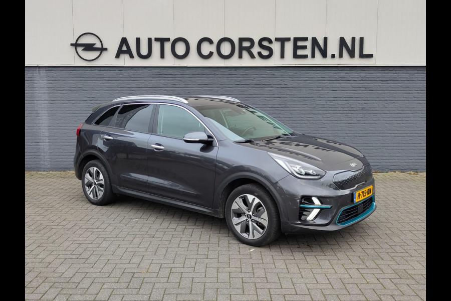 Kia e-Niro ExecutiveLine 64kWh Warmtepomp Leder Pdc Elek.Stoel+Memory Navi Ecc Camera Apple Carplay Android Auto Stoelverwarming+Koeling Stuurverwarming Lmv Privacy Glas DAB Vess Lane Assist Blind Spot 1e Eigenaar Origineel Nederlandse Auto Zeer compleet!