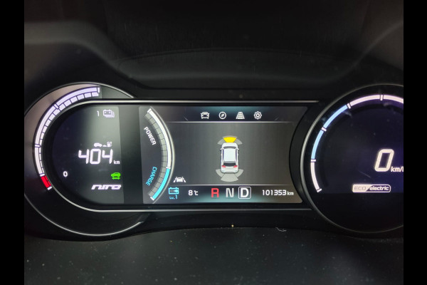 Kia e-Niro ExecutiveLine 64kWh Warmtepomp Leder Pdc Elek.Stoel+Memory Navi Ecc Camera Apple Carplay Android Auto Stoelverwarming+Koeling Stuurverwarming Lmv Privacy Glas DAB Vess Lane Assist Blind Spot 1e Eigenaar Origineel Nederlandse Auto Zeer compleet!