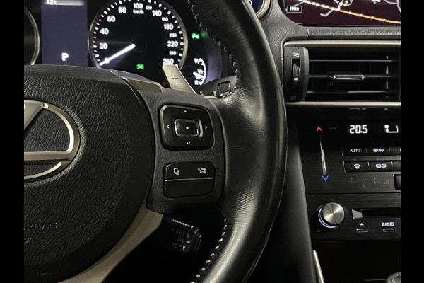 Lexus IS 300h Hybrid Business Line Cruise control | Stoelverwarming | Climate control | Leder/Stof | DAB | Navigatie