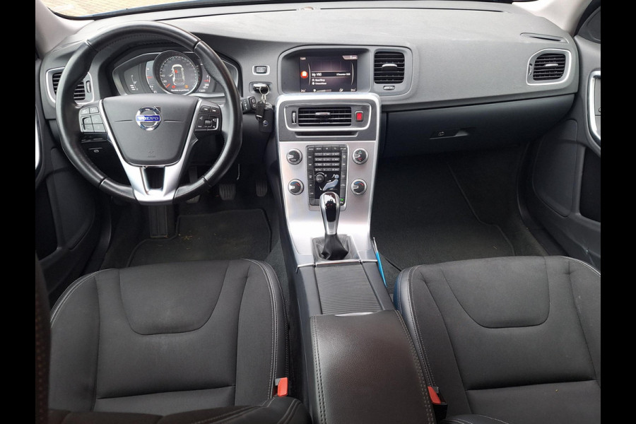 Volvo V60 2.0 T3 Momentum | Trekhaak 1600kg | Navi | Climate | Memory Seat | occasion