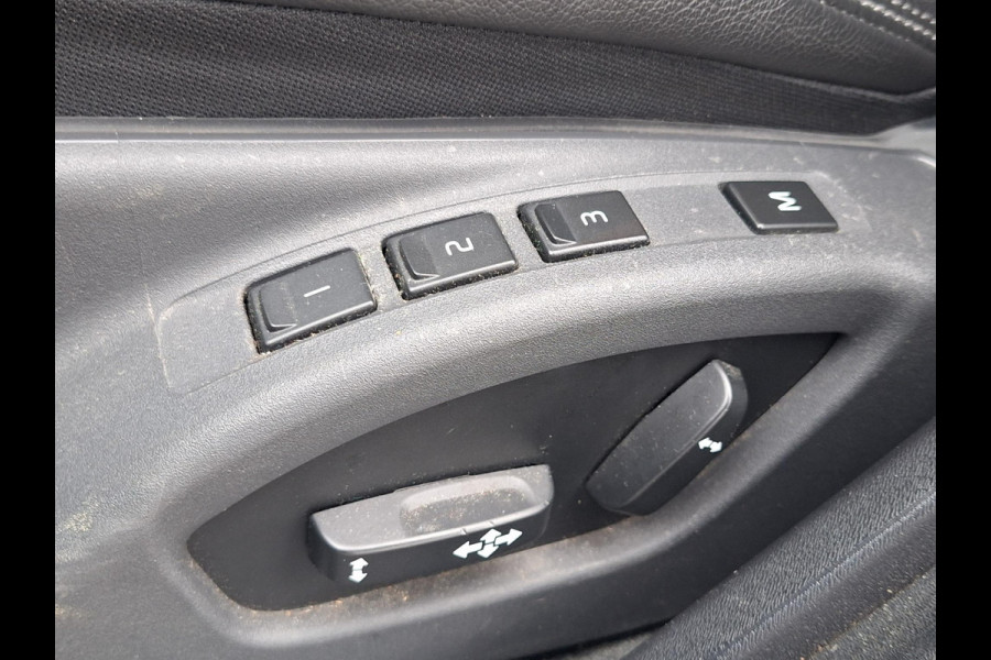Volvo V60 2.0 T3 Momentum | Trekhaak 1600kg | Navi | Climate | Memory Seat | occasion