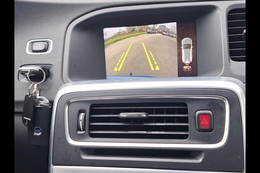 Volvo V60 2.0 T3 Momentum | Trekhaak 1600kg | Navi | Climate | Memory Seat | occasion