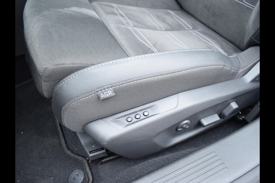 Opel Astra 1.2 Turbo Hybrid Ultimate SCHUIFDAK | ALCANTARA | ACHTERUITRIJCAMERA MET SENSOREN | NAVI & CARPLAY |