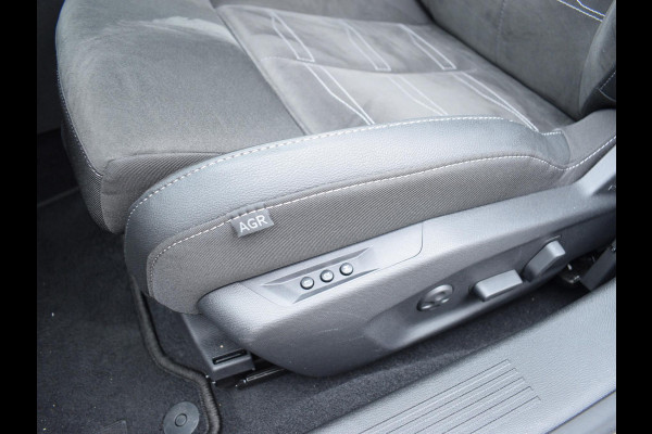 Opel Astra 1.2 Turbo Hybrid Ultimate SCHUIFDAK | ALCANTARA | ACHTERUITRIJCAMERA MET SENSOREN | NAVI & CARPLAY |