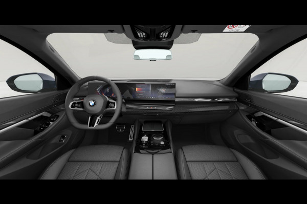 BMW 5 Serie Touring 520i|M-sport|Fisc€70.000|H&K|Pano|E-haak