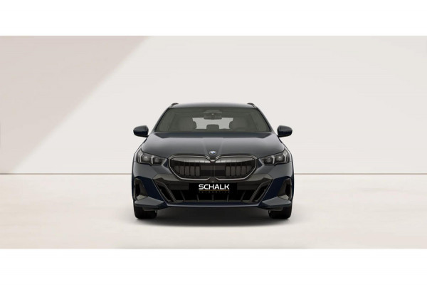 BMW 5 Serie Touring 520i|M-sport|Fisc€70.000|H&K|Pano|E-haak