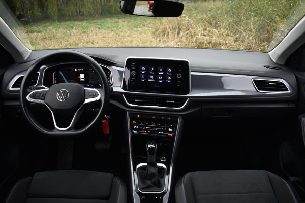 Volkswagen T-Roc 1.5 TSI DSG 150PK STYLE TREKHAAK/VIRTUAL/CAMERA