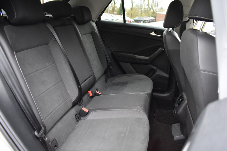 Volkswagen T-Roc 1.5 TSI DSG 150PK STYLE TREKHAAK/VIRTUAL/CAMERA