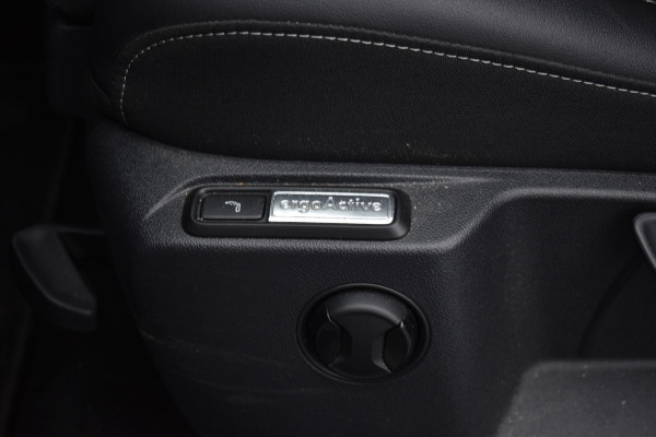 Volkswagen T-Roc 1.5 TSI DSG 150PK STYLE TREKHAAK/VIRTUAL/CAMERA