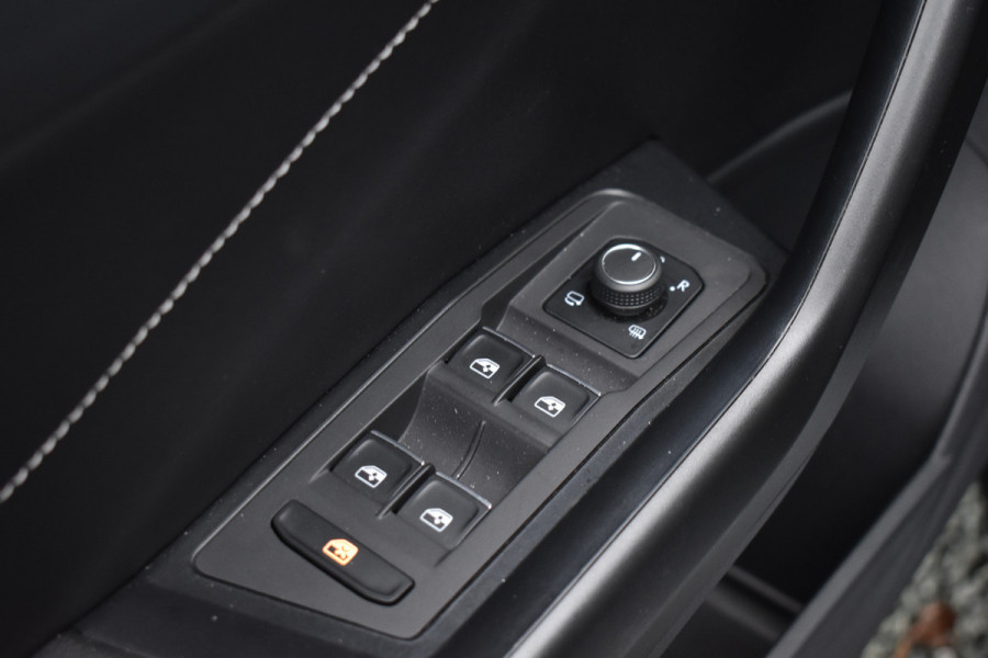 Volkswagen T-Roc 1.5 TSI DSG 150PK STYLE TREKHAAK/VIRTUAL/CAMERA