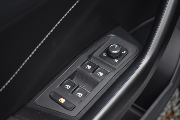 Volkswagen T-Roc 1.5 TSI DSG 150PK STYLE TREKHAAK/VIRTUAL/CAMERA