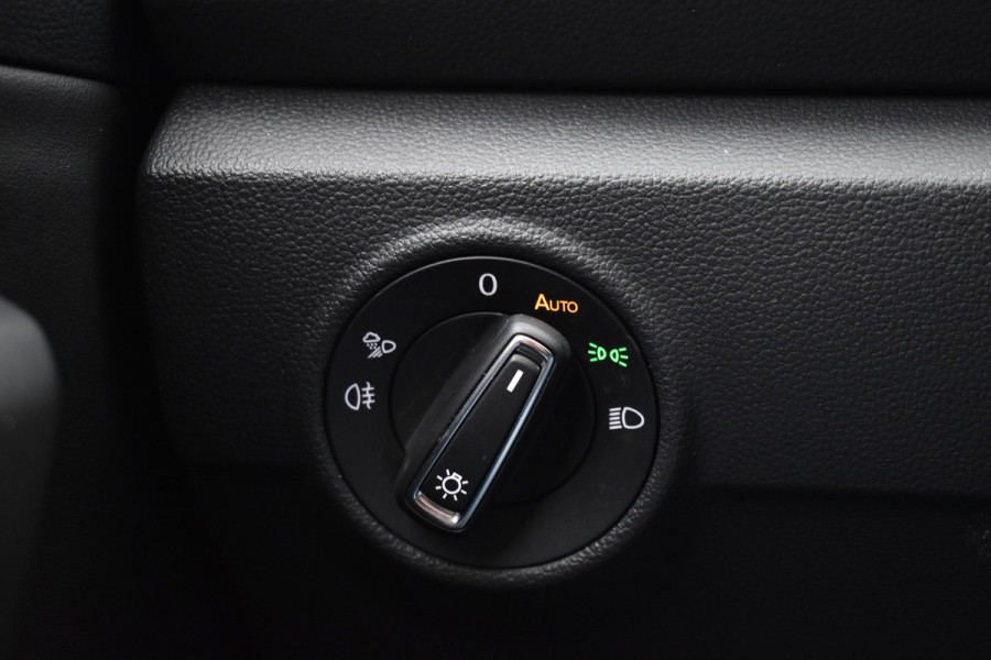 Volkswagen T-Roc 1.5 TSI DSG 150PK STYLE TREKHAAK/VIRTUAL/CAMERA