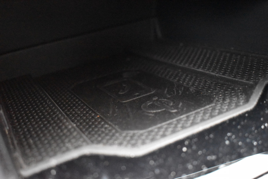 Volkswagen T-Roc 1.5 TSI DSG 150PK STYLE TREKHAAK/VIRTUAL/CAMERA