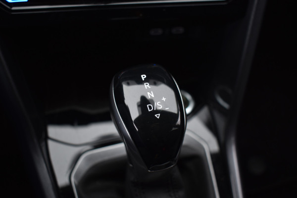 Volkswagen T-Roc 1.5 TSI DSG 150PK STYLE TREKHAAK/VIRTUAL/CAMERA