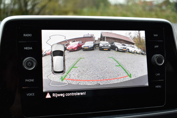 Volkswagen T-Roc 1.5 TSI DSG 150PK STYLE TREKHAAK/VIRTUAL/CAMERA