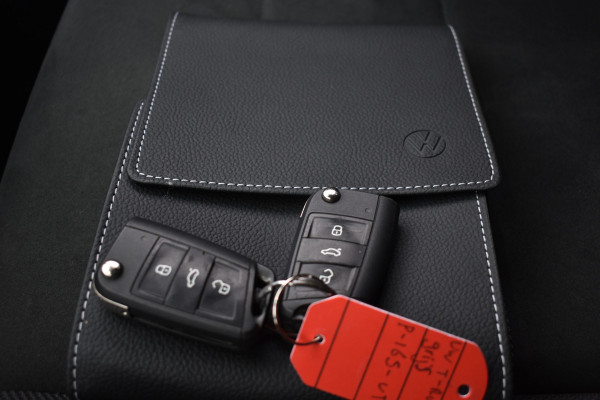 Volkswagen T-Roc 1.5 TSI DSG 150PK STYLE TREKHAAK/VIRTUAL/CAMERA