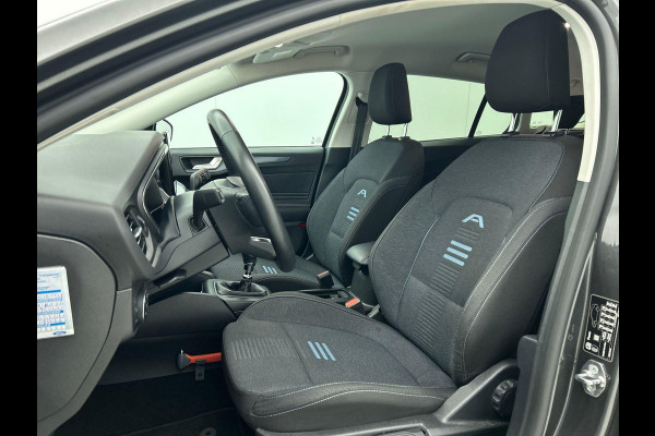 Ford FOCUS Wagon 1.0 EcoBoost Hybrid Active Airco ECC Navi Carplay PDC Voor en achter Full LED 17"LM Velgen Cruise Control