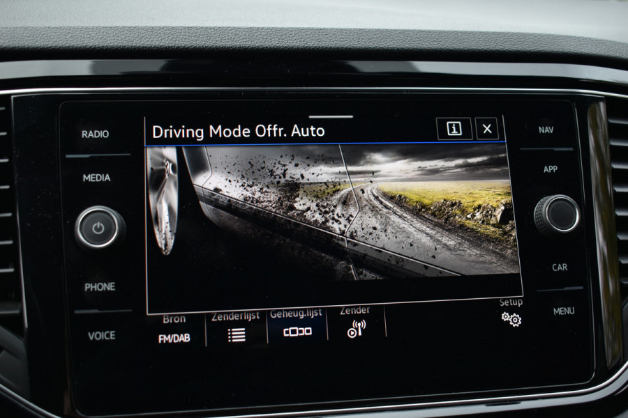 Volkswagen T-Roc R 2.0 TSI 300PK DSG 4MOTION R-SPORT LEDER/CAMERA/NAVI/VIRTUAL