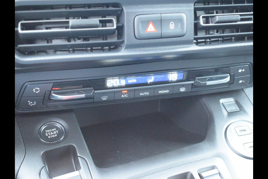 Fiat E-Doblò L1 50 kWh | 3-zitplaatsen | navigatie incl. Apple Carplay | Exterieur Pakket | Pakket Comfort | Pakket Drive Assist | Laadruimtebetimmering | Pakket Access & GO |