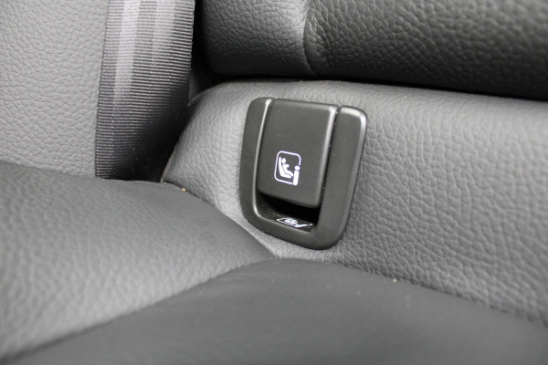 Volvo XC60 2.0 T6 Plug-in hybrid AWD Plus Bright | Luchtvering | Trekhaak | H&K | 360 Camera | Full