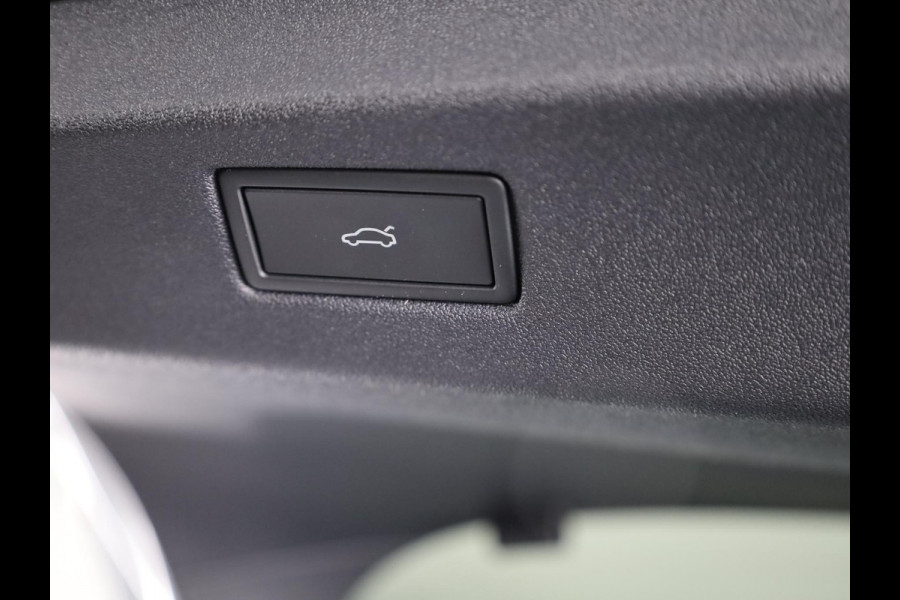 Volkswagen ID.7 Pro Business 77 kWh accu, 210 kW / 286 pk Limousin