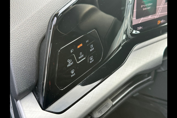 Volkswagen Golf 1.5 TSI Life Stoel en Stuurverw /Navi