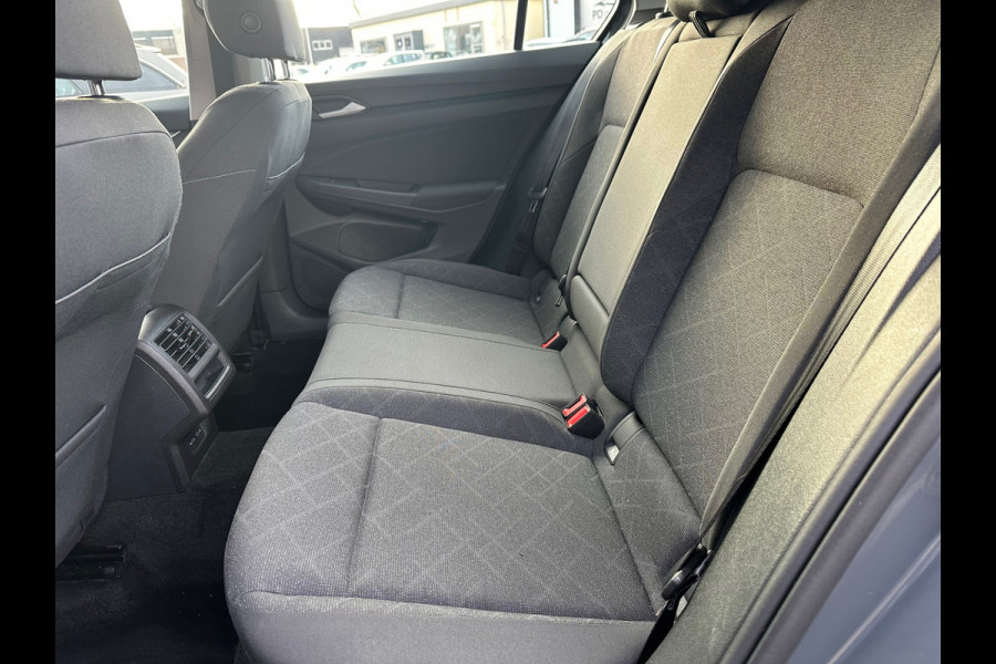 Volkswagen Golf 1.5 TSI Life Stoel en Stuurverw /Navi