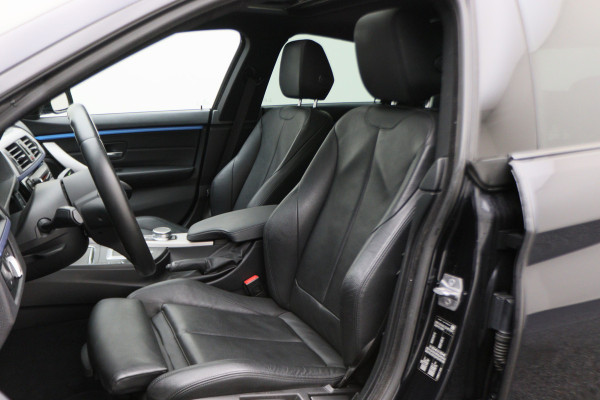 BMW 4 Serie Gran Coupé 418i Executive Edition M Sport Leer, Schuif-/Kanteldak, Head-Up, Camera, Navigatie, PDC