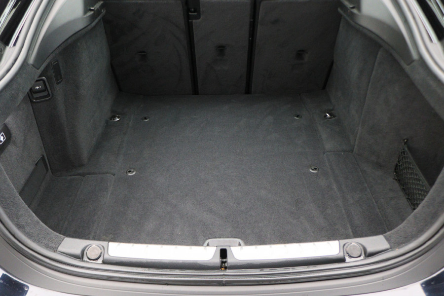 BMW 4 Serie Gran Coupé 418i Executive Edition M Sport Leer, Schuif-/Kanteldak, Head-Up, Camera, Navigatie, PDC