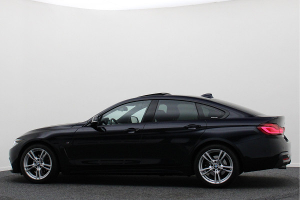 BMW 4 Serie Gran Coupé 418i Executive Edition M Sport Leer, Schuif-/Kanteldak, Head-Up, Camera, Navigatie, PDC