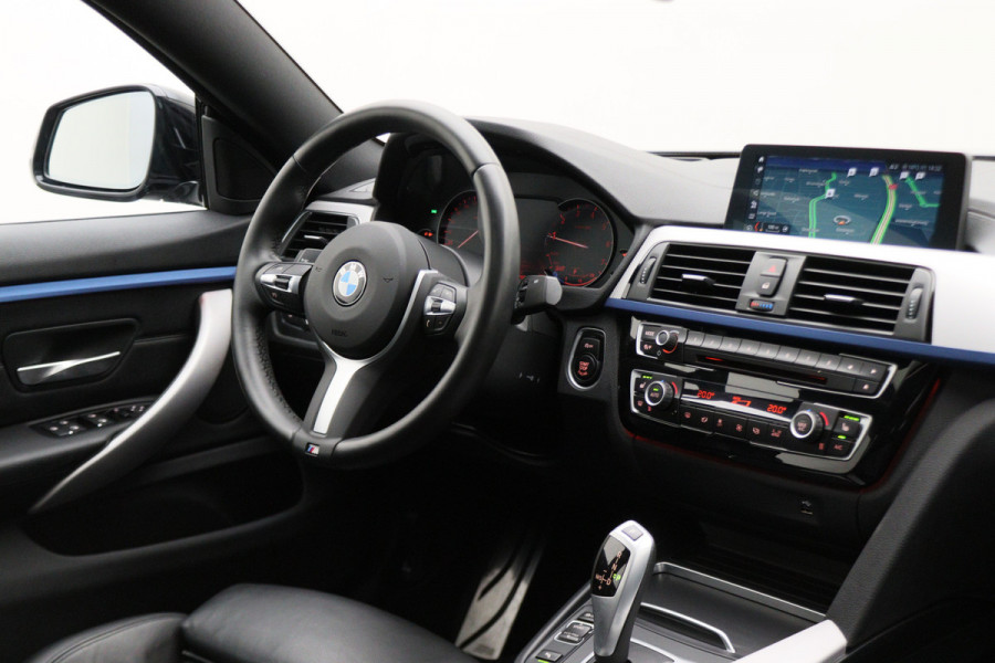 BMW 4 Serie Gran Coupé 418i Executive Edition M Sport Leer, Schuif-/Kanteldak, Head-Up, Camera, Navigatie, PDC