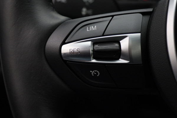 BMW 4 Serie Gran Coupé 418i Executive Edition M Sport Leer, Schuif-/Kanteldak, Head-Up, Camera, Navigatie, PDC