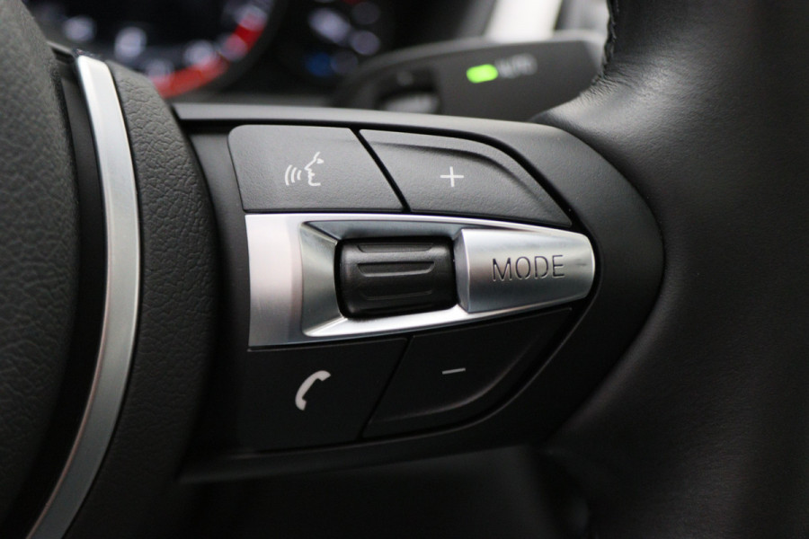 BMW 4 Serie Gran Coupé 418i Executive Edition M Sport Leer, Schuif-/Kanteldak, Head-Up, Camera, Navigatie, PDC
