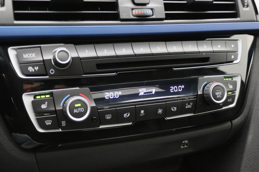 BMW 4 Serie Gran Coupé 418i Executive Edition M Sport Leer, Schuif-/Kanteldak, Head-Up, Camera, Navigatie, PDC