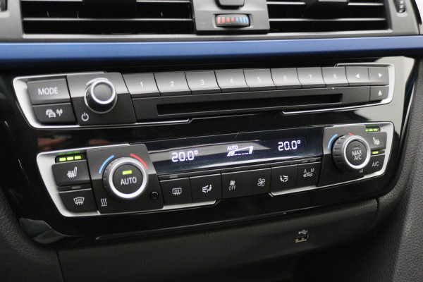 BMW 4 Serie Gran Coupé 418i Executive Edition M Sport Leer, Schuif-/Kanteldak, Head-Up, Camera, Navigatie, PDC