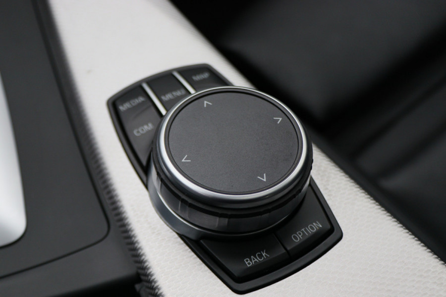 BMW 4 Serie Gran Coupé 418i Executive Edition M Sport Leer, Schuif-/Kanteldak, Head-Up, Camera, Navigatie, PDC