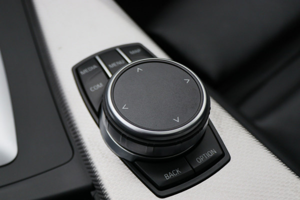 BMW 4 Serie Gran Coupé 418i Executive Edition M Sport Leer, Schuif-/Kanteldak, Head-Up, Camera, Navigatie, PDC