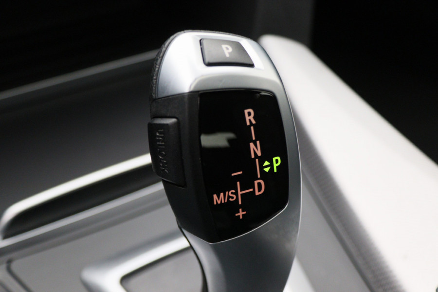 BMW 4 Serie Gran Coupé 418i Executive Edition M Sport Leer, Schuif-/Kanteldak, Head-Up, Camera, Navigatie, PDC