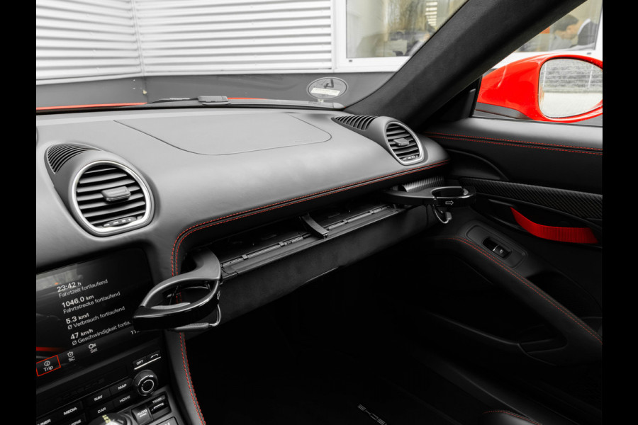 Porsche 718 GT4 RS MR - Full Manthey Kit - Liftsysteem Vooras - LED PDLS