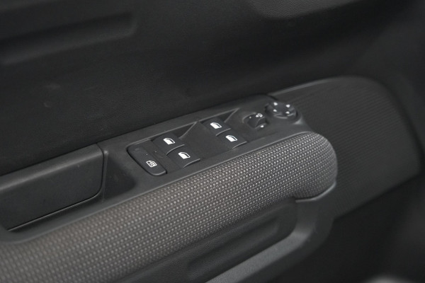 Citroën C3 Aircross PureTech 130 EAT6 Plus | Stoelverwarming | Parkeersensoren | Apple Carplay