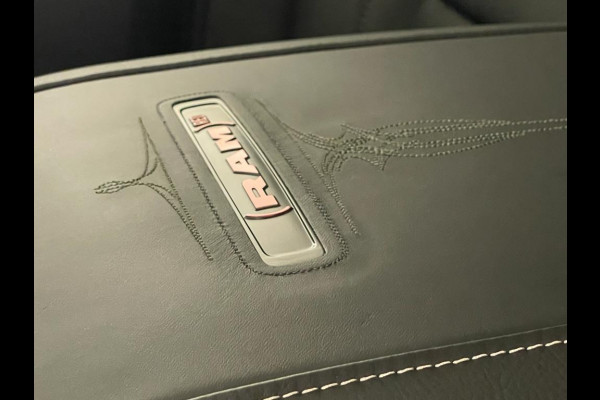 Dodge Ram 1500 5.7 V8 Limited RED Widebody Carway Edition