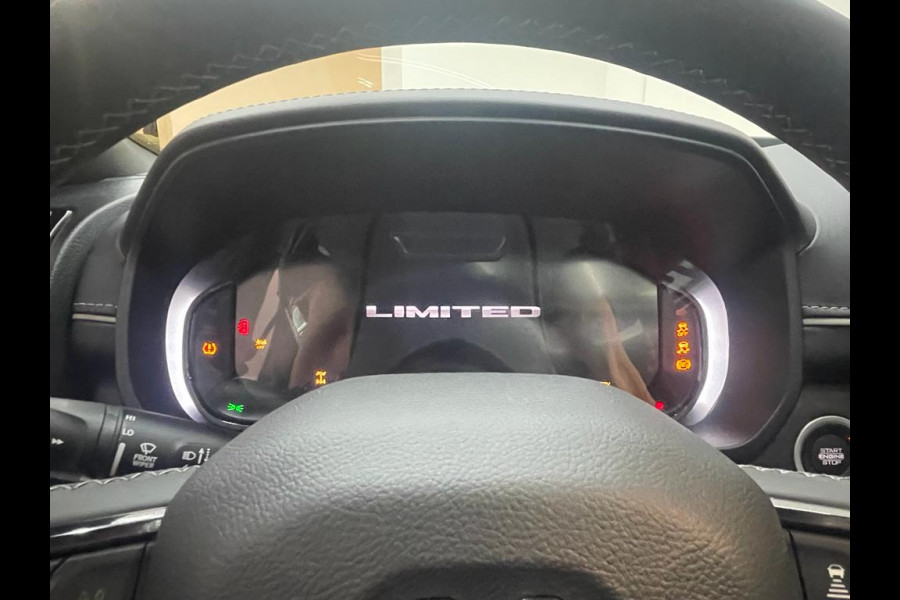 Dodge Ram 1500 5.7 V8 Limited RED Widebody Carway Edition