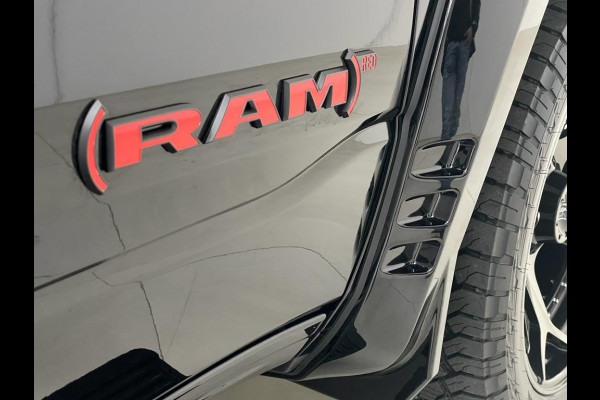 Dodge Ram 1500 5.7 V8 Limited RED Widebody Carway Edition