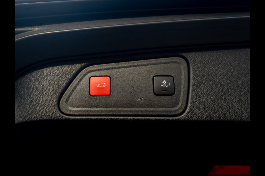 Peugeot 3008 1.2 PureTech Allure | Trekhaak | Elk. A-klep | Stoelverw. | Camera | Prijs Rijklaar!!