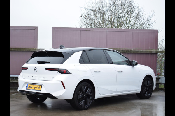 Opel Astra Electric 54 kWh GS | NAVI | 18" LICHTMETALEN VELGEN | AGR COMFORTSTOEL | STOELVERWARMING | PARKEERSENSOREN MET CAMERA | 15 KM