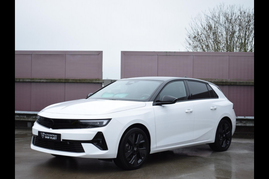Opel Astra Electric 54 kWh GS | NAVI | 18" LICHTMETALEN VELGEN | AGR COMFORTSTOEL | STOELVERWARMING | PARKEERSENSOREN MET CAMERA | 15 KM
