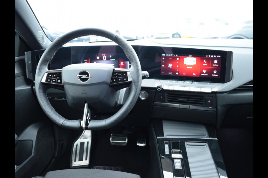 Opel Astra Electric 54 kWh GS | NAVI | 18" LICHTMETALEN VELGEN | AGR COMFORTSTOEL | STOELVERWARMING | PARKEERSENSOREN MET CAMERA | 15 KM