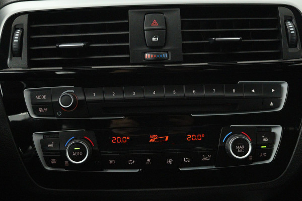 BMW 1-serie 118i Edition M Sport Shadow High Executive (STOELVERWARMING, ACHTERUITRIJCAMERA, PARKEERSENSOREN, DEALER ONDERHOUDEN)