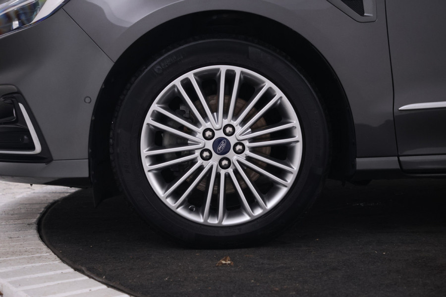 Ford S-Max 2.0 TDCi Vignale 190pk, 7 Pers, panorama, Automaat, Leer, Alle opties.